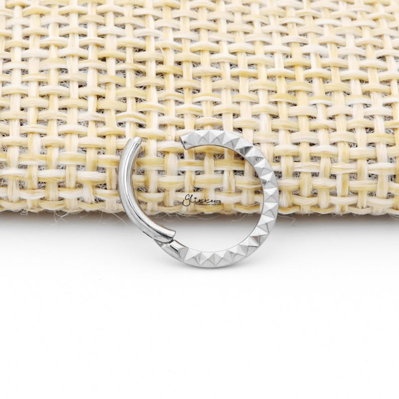 Front Facing Pyramid Laser Cut Titanium Hinged Segment Hoop Ring - Silver-Body Piercing Jewellery, Cartilage, Daith, G23 Titanium, Septum Ring-NS0127-S3_800-Glitters